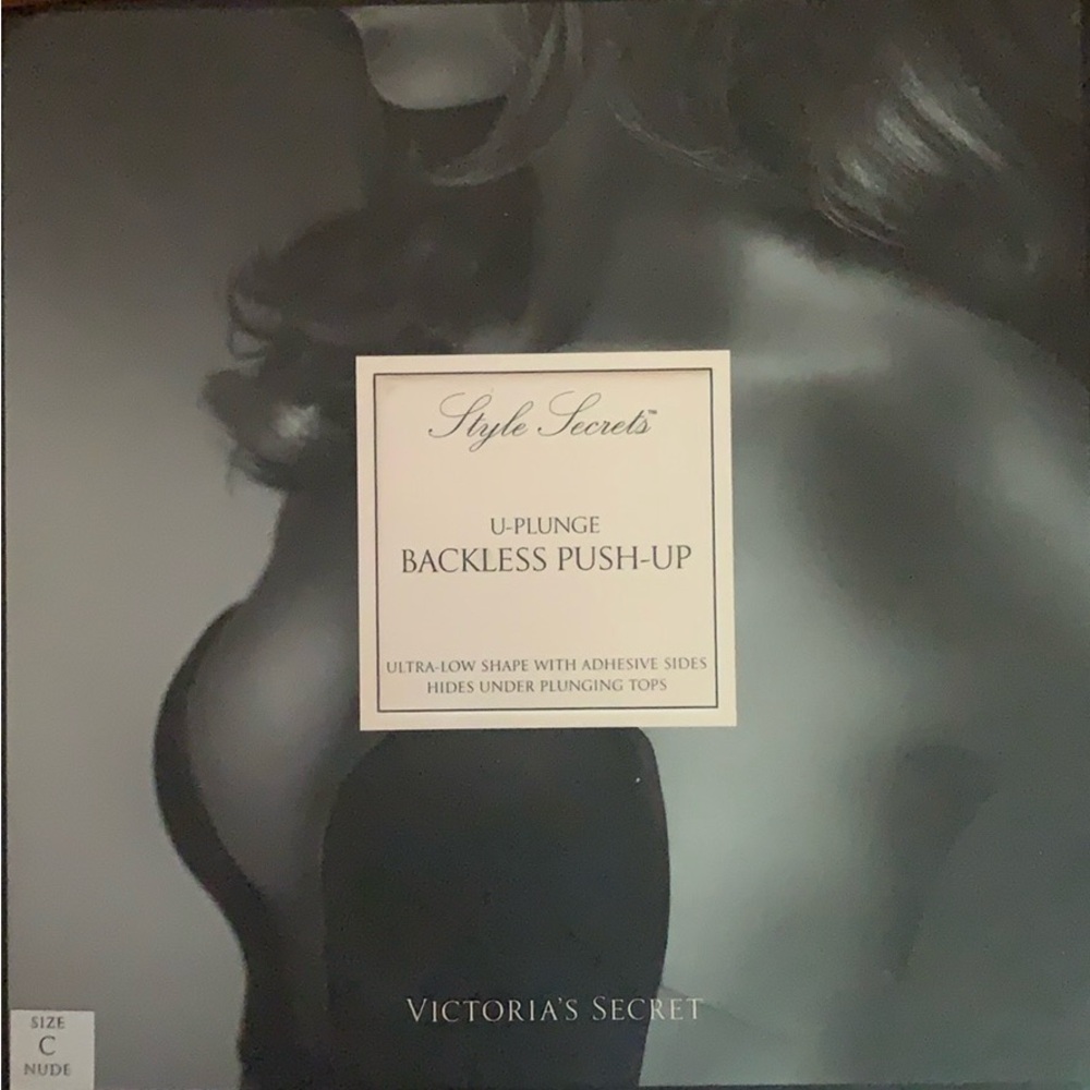 Victoria's Secret U-Plunge Backless Push-Up Bra - Nude